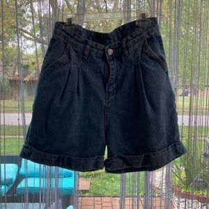Blue mom shorts with zipper and button.